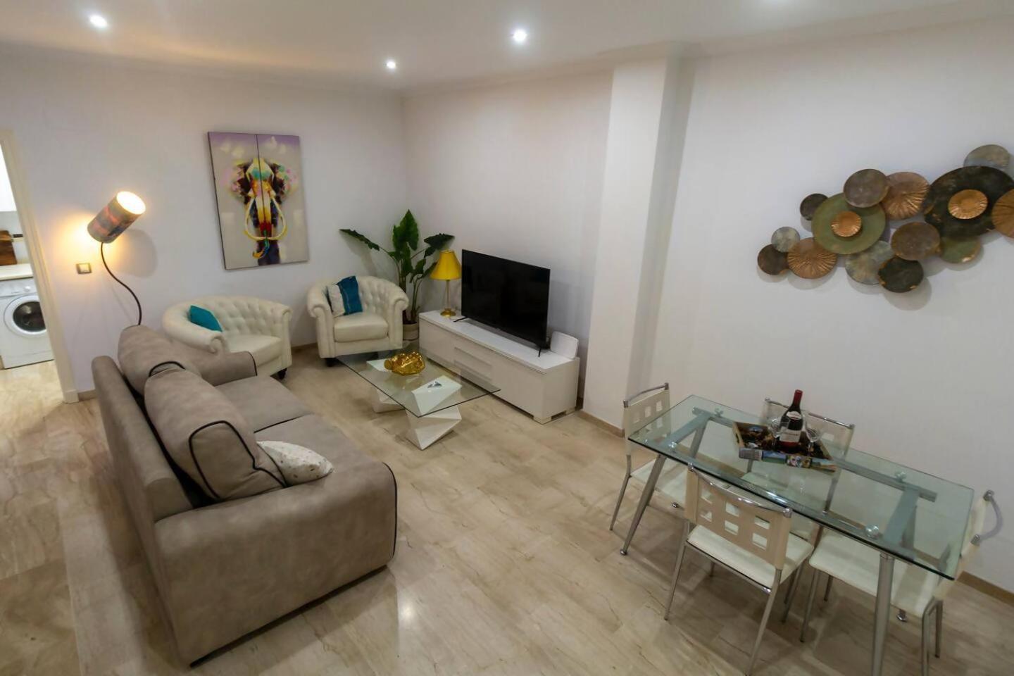 Sh Pilucas Home Moderno Apartamento Con Patio Кадис Екстериор снимка